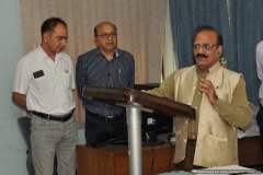 Dr R G sharma, Dr J C sharma  and Mr N K Wadhwa inviting Dr  Vikram Kumar for formally Inaugurating the NPL-FSF Web Site i.e.  www.nplfsf.in